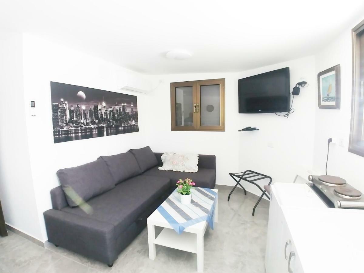 Carmela House Apartman Arad Kültér fotó